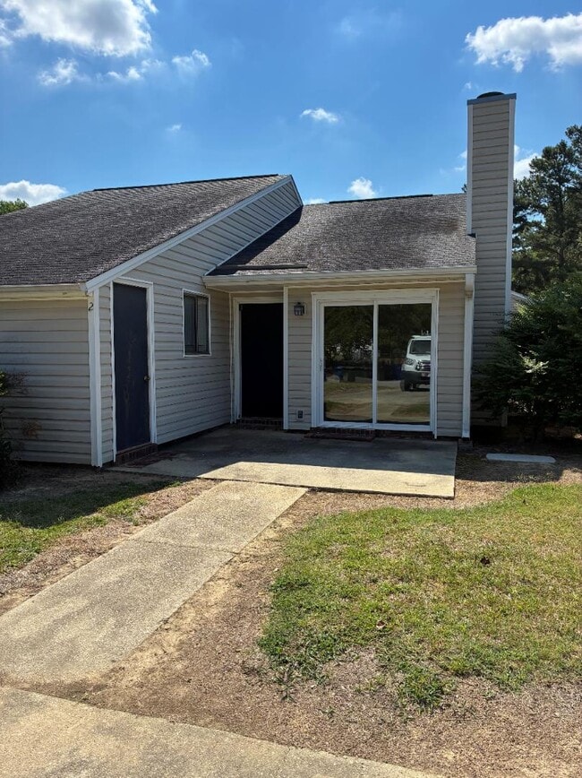 Building Photo - 3701 Nealshire Dr NW