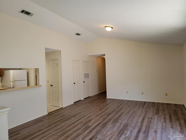 Photo - 8146 Treetop Ln