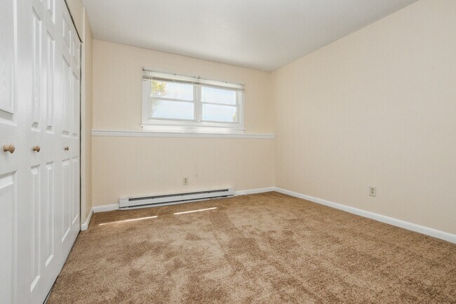 Photo - Hillside Apartments