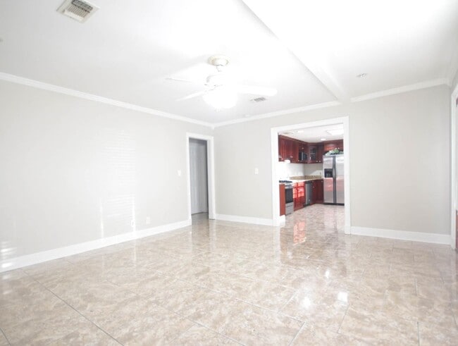 3816 Delaware Ave