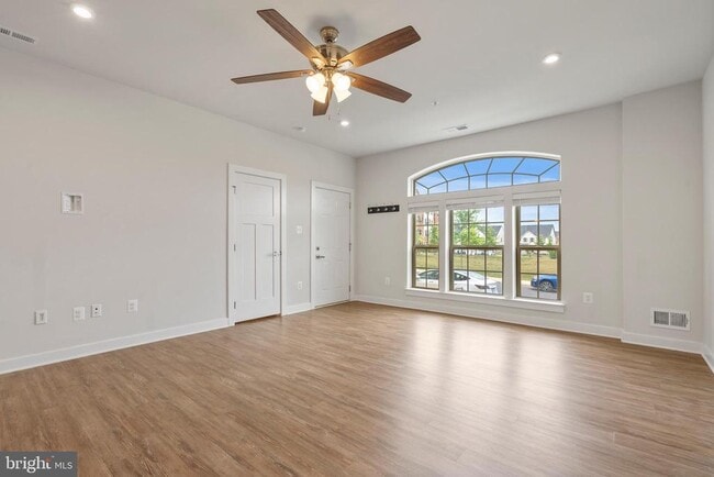 Photo - 5908 Etterbeek St