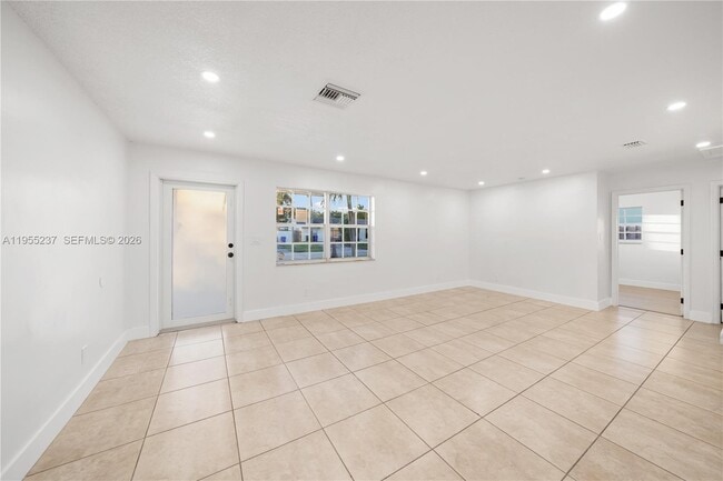 Photo - 368 SW 64th Terrace