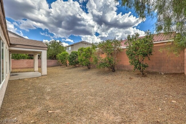 Building Photo - 2705 Port Lewis Ave