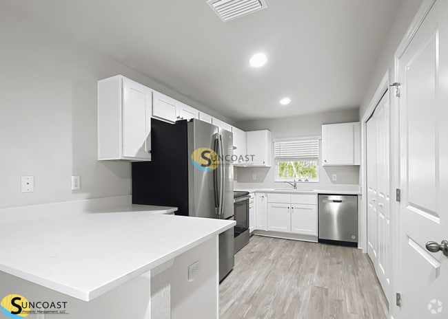 Building Photo - 9013 N Travis Dr Rental
