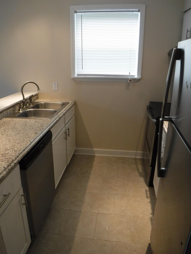 Photo - 2308 Sylvan Ct