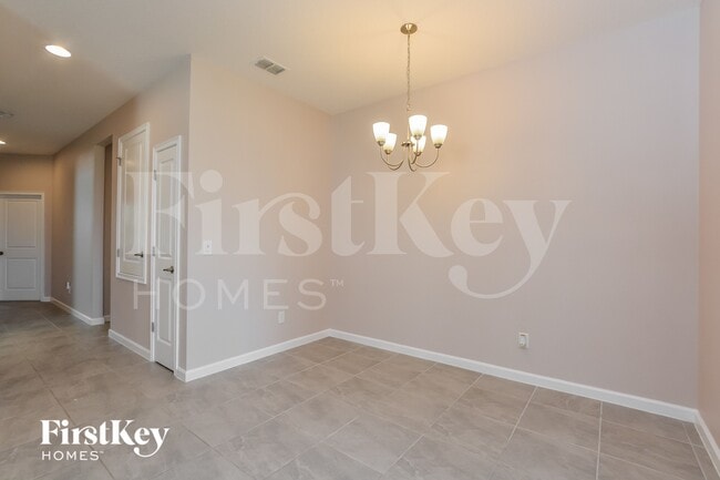 Photo - 874 Lady Bird Ln