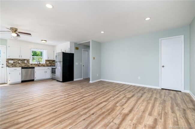 Photo - 51 Elmwood Ave Apartment Unit 2