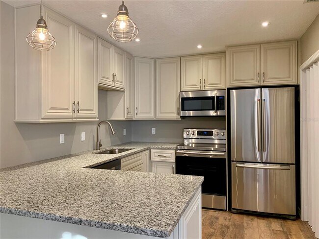 Photo - 58 Windtree Ln Unit 204
