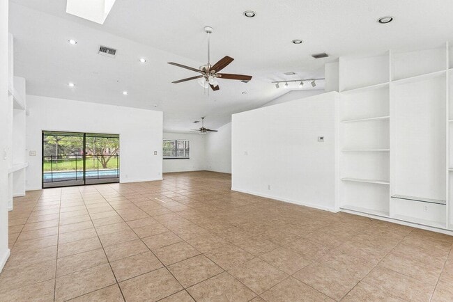 Photo - 14616 Autumn Ave