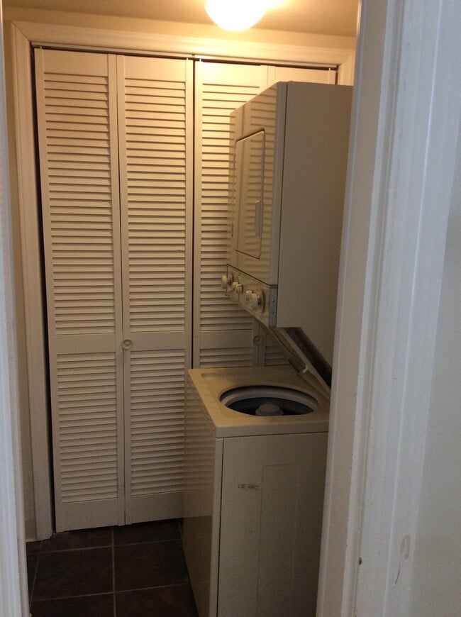 Photo - Unique Downtown York Apartment! 2 full baths!