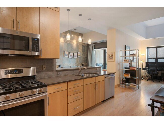 Photo - 100 3rd Ave S Unit 406