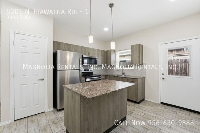 Photo - 5201 N Hiawatha Dr Unit 1