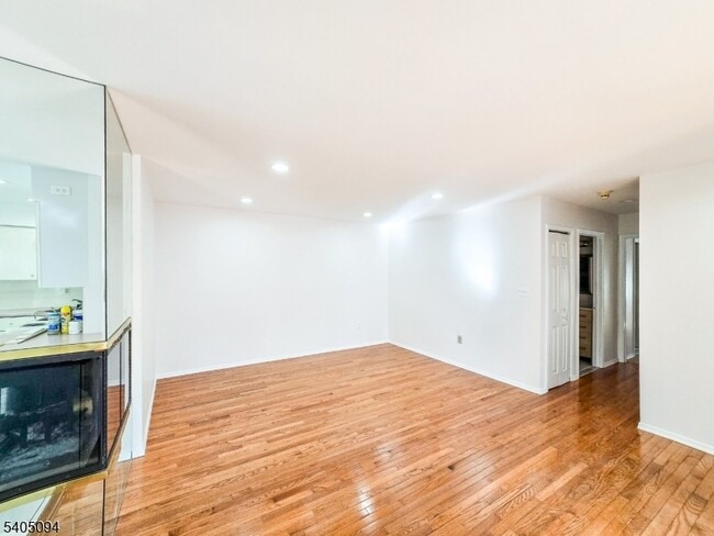 Photo - 167 Concordia Cir