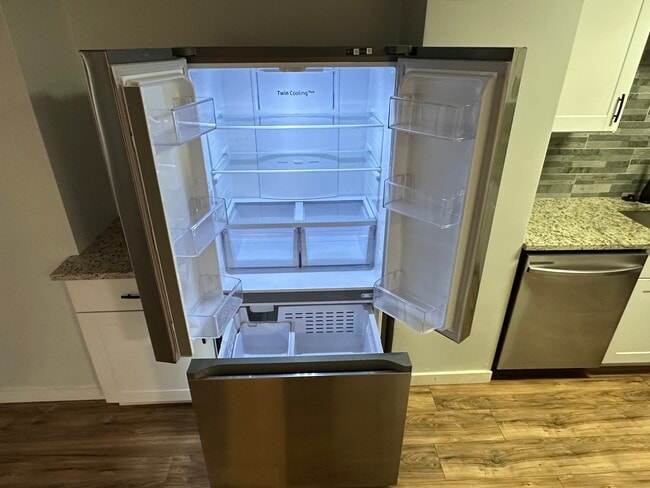 Photo - 888 N Logan St Unit 4f