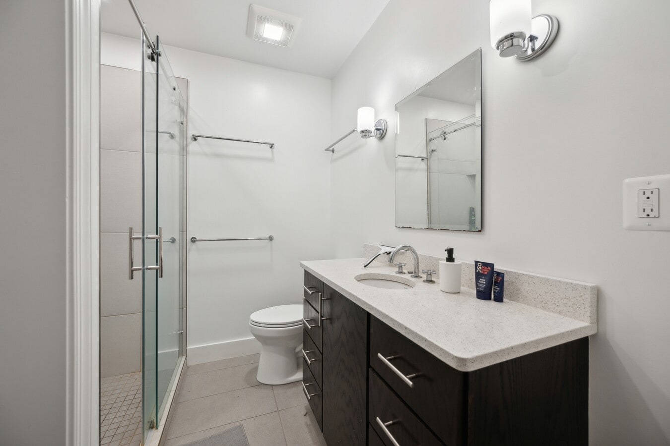 Photo - 4717 Tecumseh St