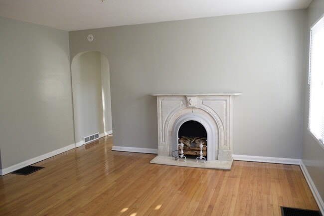 Photo - 1101 N Downey Ave