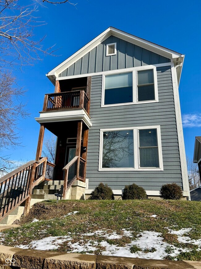 Photo - 2511 S Delaware St