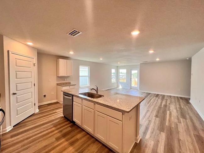 Photo - 3113 Tricia Cir