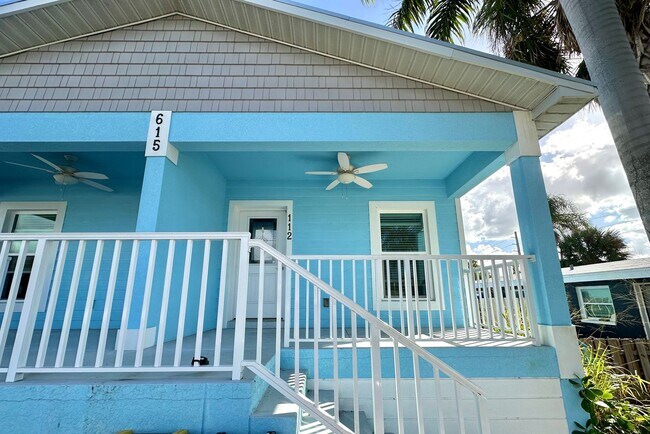 Building Photo - 615 E Virginia Ave Unit 112