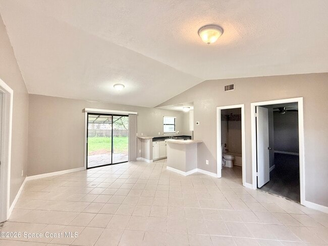 Photo - 5925 Clearfield Ave
