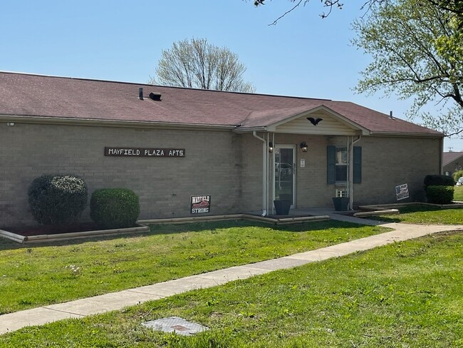 Photo - Mayfield Plaza