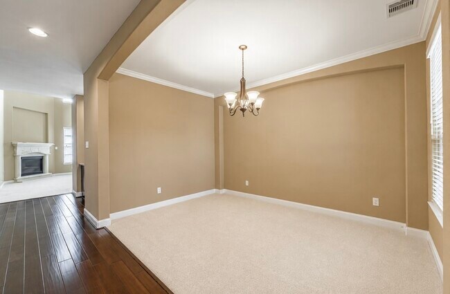 Photo - 4607 Rockton Hills Ln