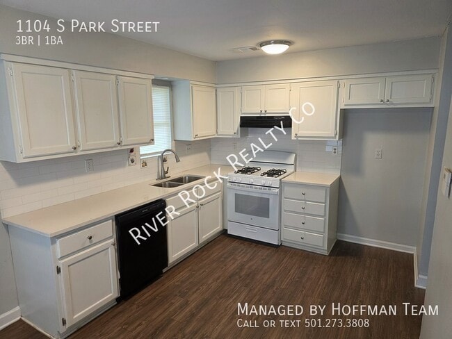 Photo - 1104 S Park St