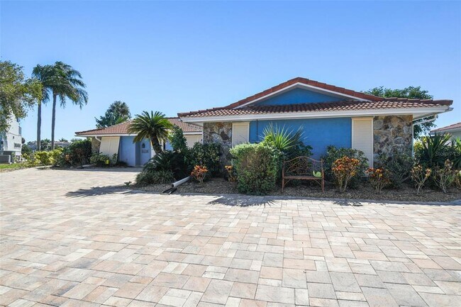 Photo - 5050 Porpoise Pl