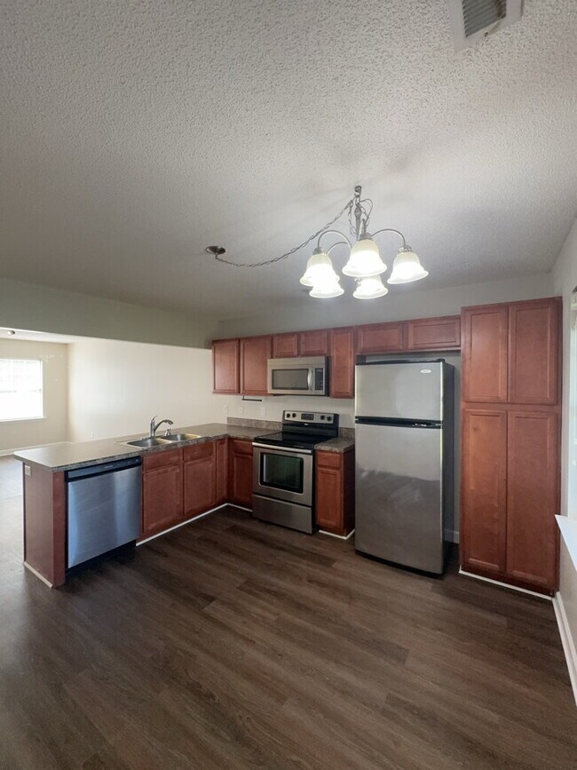 Photo - Nice 2 Bedroom, 2.5 Bath Townhouse in Hubert - 309 Burley Dr. #2