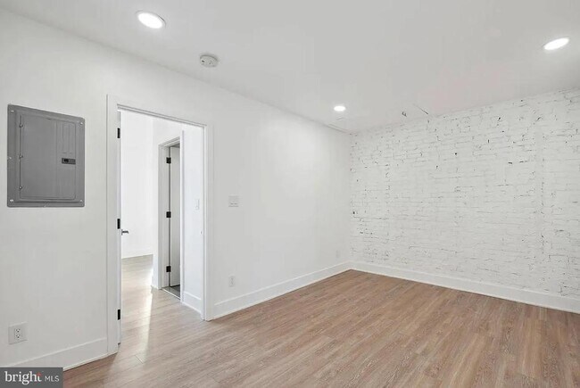 Photo - 5043 Spruce St Unidad 3