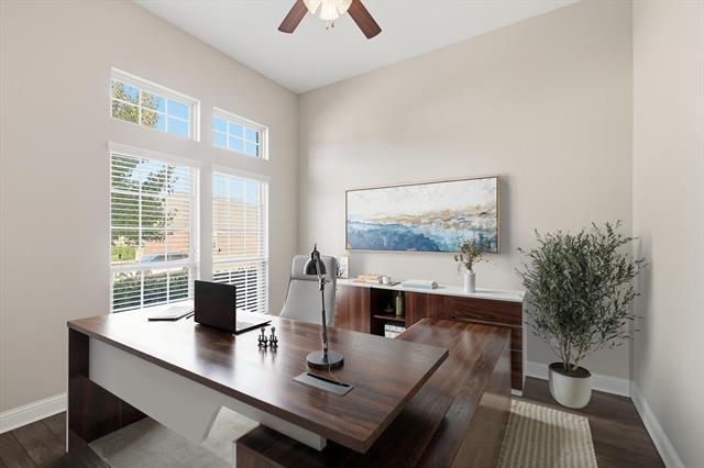 Photo - 15801 Weymouth Dr