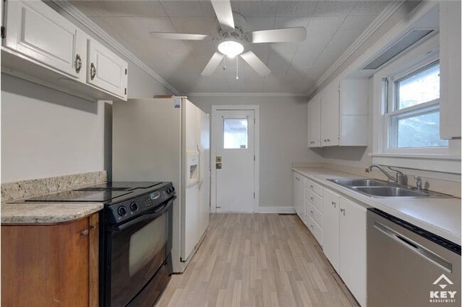 Photo - 705 S Pershing Ave