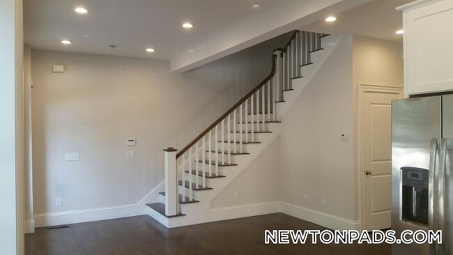 Photo - 2044 Beacon St Unidad 2