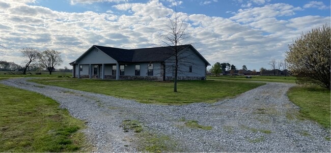 Photo - 9969 Glen Rd