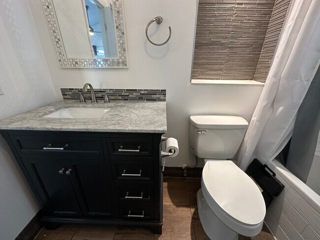 Photo - 5619 N Miami Ave Unit Cottage