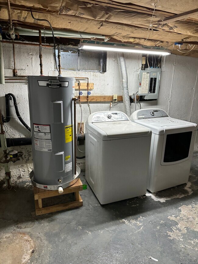 1081 New Haven Rd Unit APT 3D Condo for Rent in Naugatuck, CT