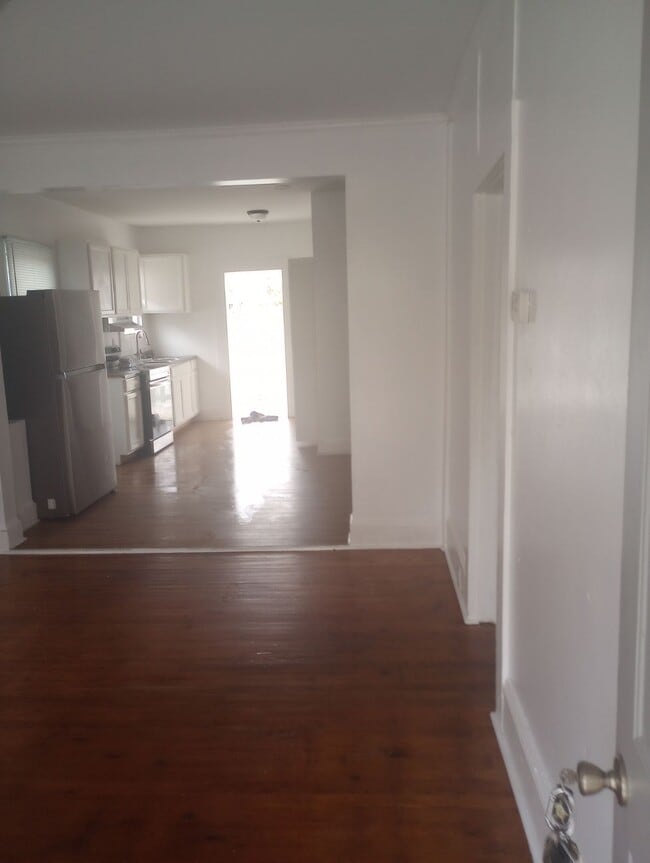 Building Photo - 78 Hamilton St Rental