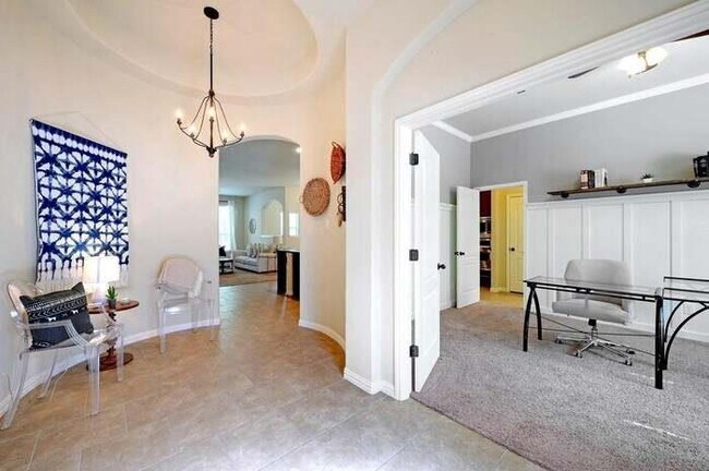Photo - 452 Monahans Dr