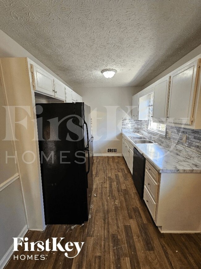 Photo - 115 Derby Country Dr