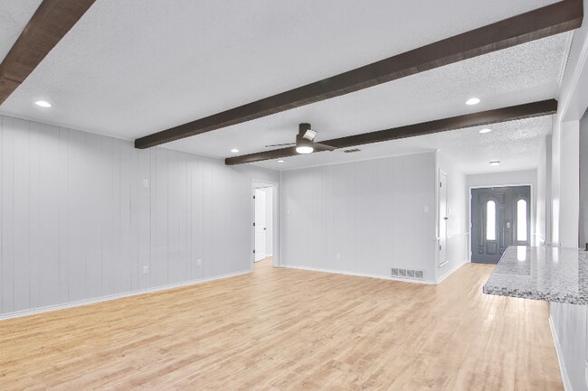 Photo - 6907 Avenue W