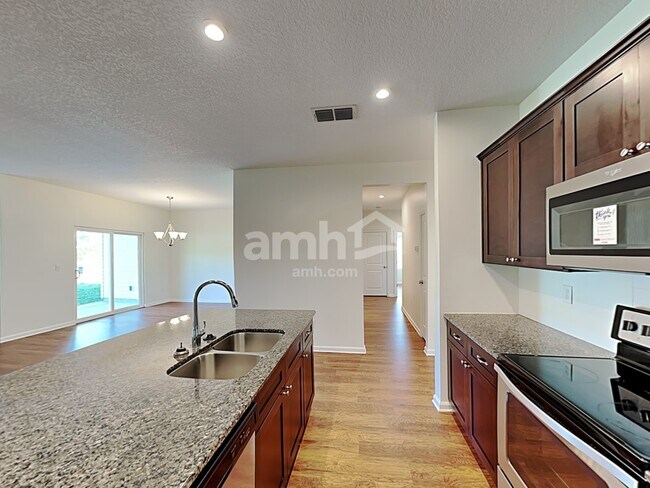 Photo - 8178 Radican Rd