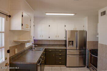 Photo - 2820 62nd St
