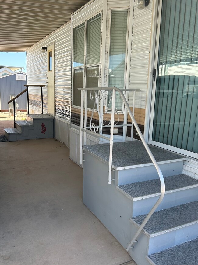 Photo - 216 E Ocotillo Dr