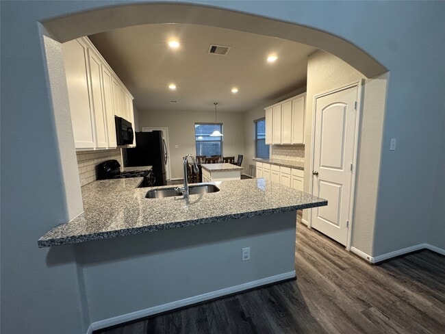 Photo - 10435 Moraine Lake Dr