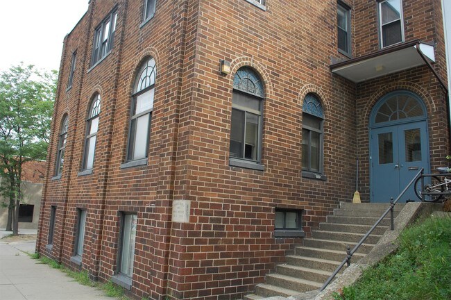 Photo - 92 W Union St Unidad A