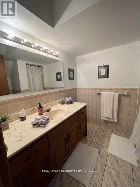 Photo - 48 Plowshare Crescent