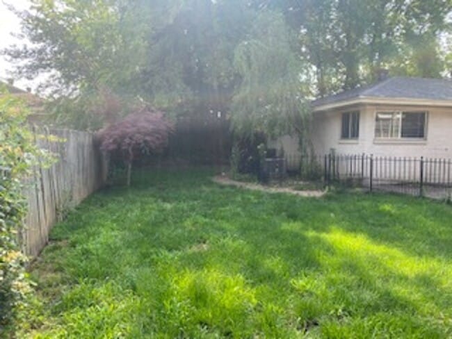 Photo - This is a 3 bedroom 1.5 bathroom home with...