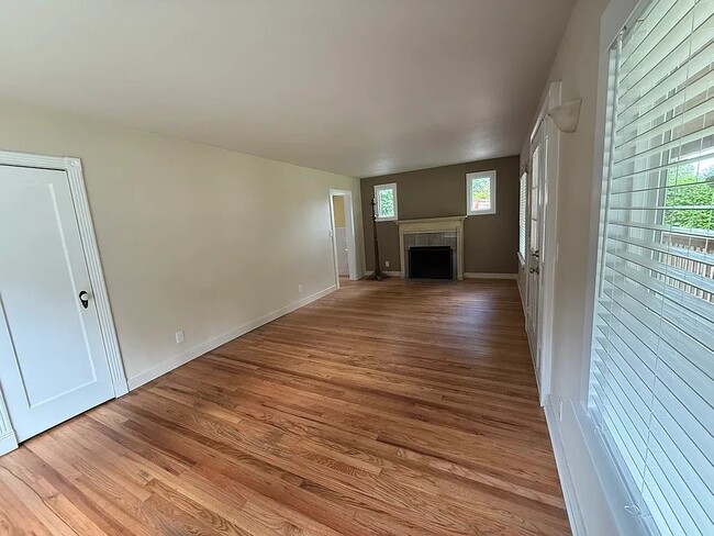 Photo - 7870 SW West Slope Dr