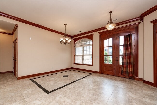 Photo - 3902 SW Banbury Dr