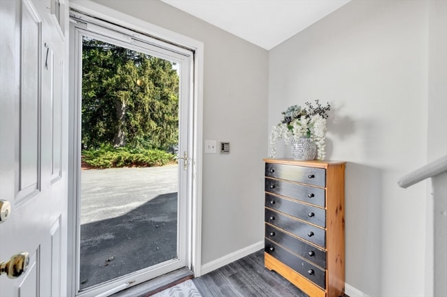 Photo - 395 Donohue Rd